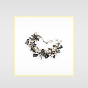 Howlite‎  Silvertone Charm Bracelet